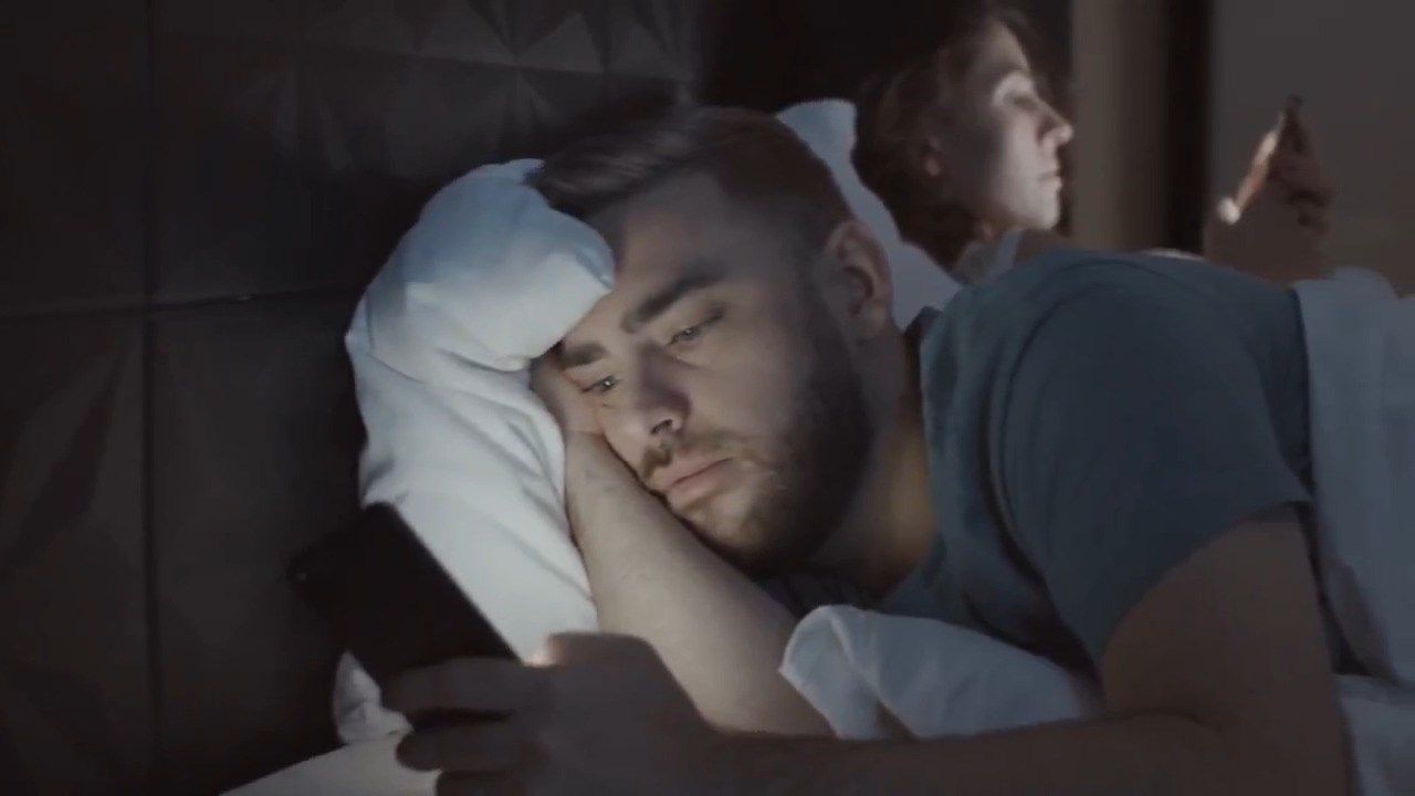 Good Vibes 4/17: Protecting Ourselves From Digital Overdose