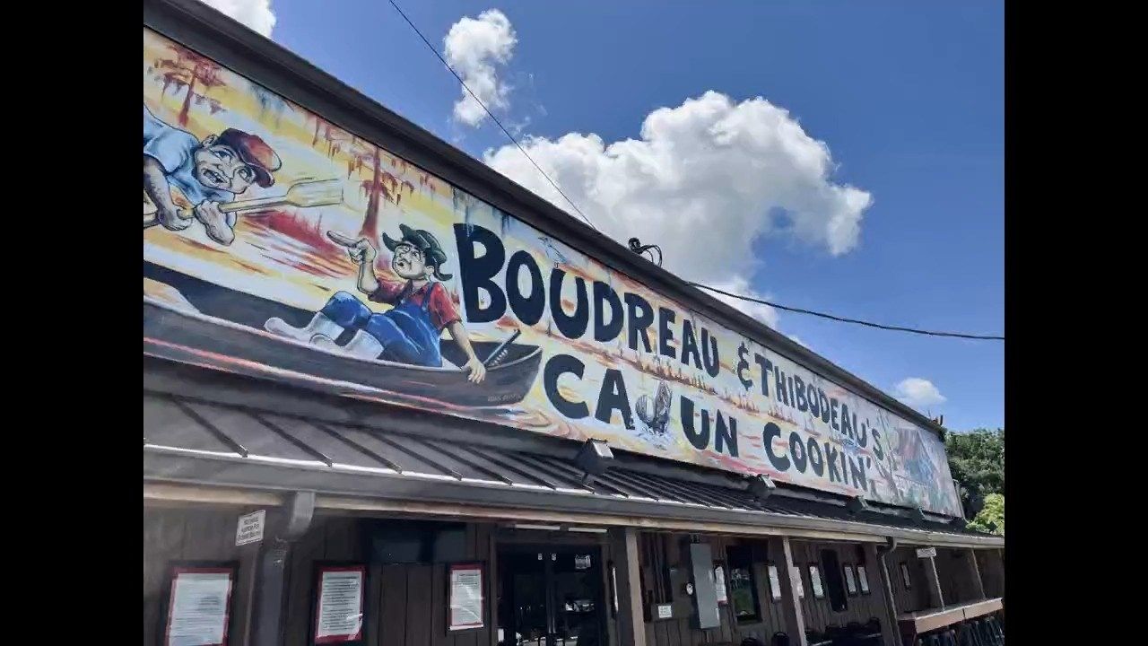 Carry On with Explore Houma 11/19: Small Businesses & Market at the Marina